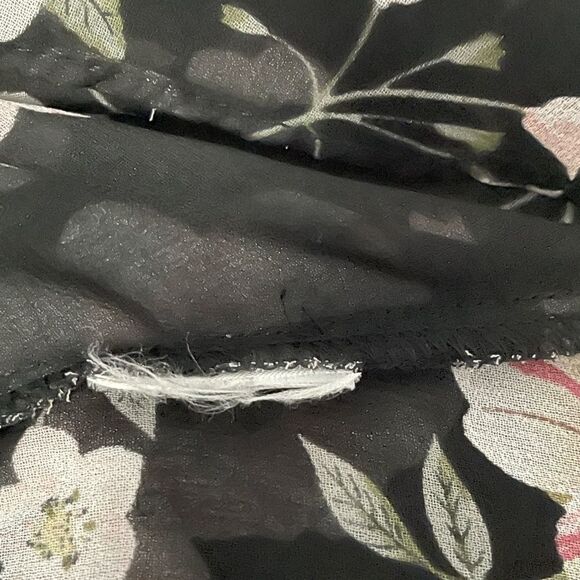 New Look Sheer Floral Bell Sleeve Blouse Size 10 - Picture 7 of 7